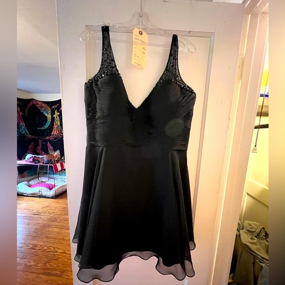 Homecoming/Prom/Formal Event - Picture 2 of 3